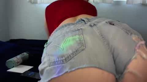 Snapshot of alliehex chatting on January 30, 2025, 7:15 pm alliehex online show from January 30, 2025, 7:15 pm