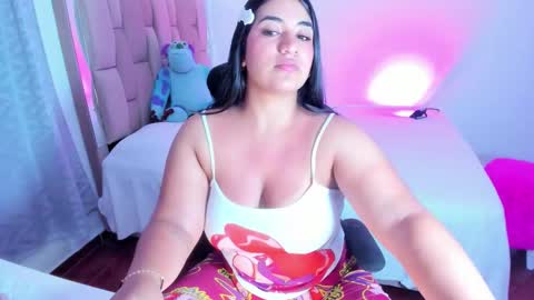 Snapshot of allison22_ chatting on February 10, 2026, 7:01 am allison22_ online show from February 10, 2026, 7:01 am