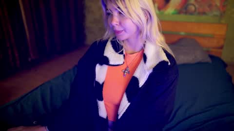 Snapshot of allison_cuty chatting on September 25, 2025, 10:13 pm Allison online show from September 25, 2025, 10:13 pm