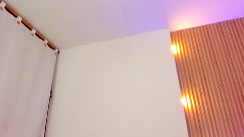 Snapshot of allison_fosther chatting on February 27, 2026, 4:12 am allison_fosther online show from February 27, 2026, 4:12 am