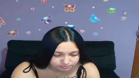 Snapshot of allisonn_smith18 chatting on September 8, 2025, 10:42 pm Alisson online show from September 8, 2025, 10:42 pm