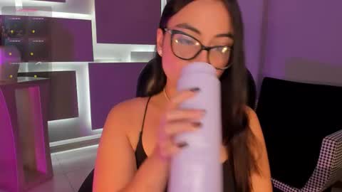 Allison Rogers online show from October 23, 2025, 2:11 am