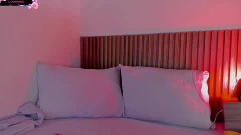 A L L I S S online show from November 29, 2025, 7:39 pm