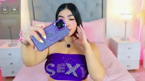 Snapshot of allissonjames chatting on December 15, 2025, 12:42 pm Allisson online show from December 15, 2025, 12:42 pm