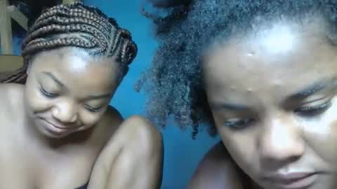 allizida01 online show from November 19, 2025, 7:47 pm