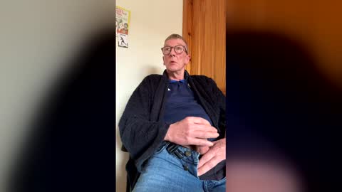 Snapshot of allly1 chatting on February 24, 2026, 2:15 pm allly1 online show from February 24, 2026, 2:15 pm