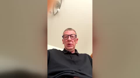 Snapshot of allly1 chatting on March 17, 2026, 12:52 pm allly1 online show from March 17, 2026, 12:52 pm