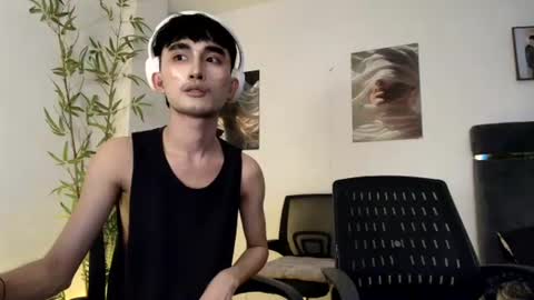 Snapshot of alluring_alpha chatting on June 23, 2026, 2:20 am kim and josh online show from June 23, 2026, 2:20 am