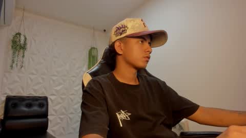 alluringangel01 online show from January 7, 2026, 1:52 am