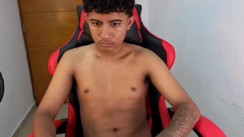 Snapshot of alluringangel01 chatting on March 10, 2026, 3:11 am alluringangel01 online show from March 10, 2026, 3:11 am