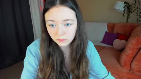 alluringeyess online show from May 20, 2026, 4:24 pm