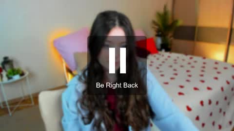 alluringeyess online show from May 22, 2026, 4:23 pm