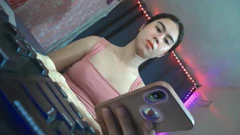 Snapshot of alluringluna69 chatting on May 4, 2026, 11:50 am alluringluna69 online show from May 4, 2026, 11:50 am
