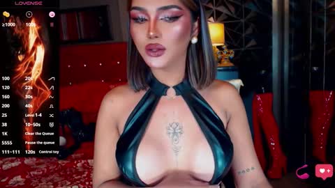 Natalya Fox online show from November 5, 2025, 7:41 am