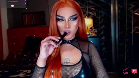 Snapshot of alluringnatalya chatting on December 22, 2025, 8:11 am Natalya Fox online show from December 22, 2025, 8:11 am