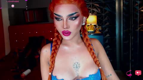 Snapshot of alluringnatalya chatting on January 7, 2026, 9:01 am Natalya Fox online show from January 7, 2026, 9:01 am