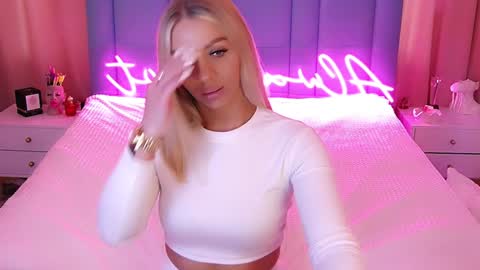 AlwaysHot online show from January 21, 2025, 3:37 am