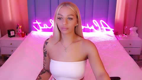 AlwaysHot online show from February 2, 2025, 3:21 am