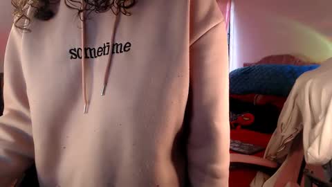 Snapshot of ally_donfort chatting on October 29, 2025, 9:16 pm Ally online show from October 29, 2025, 9:16 pm