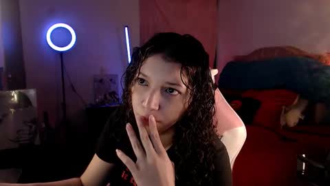 Snapshot of ally_donfort chatting on January 12, 2026, 10:37 pm Ally online show from January 12, 2026, 10:37 pm