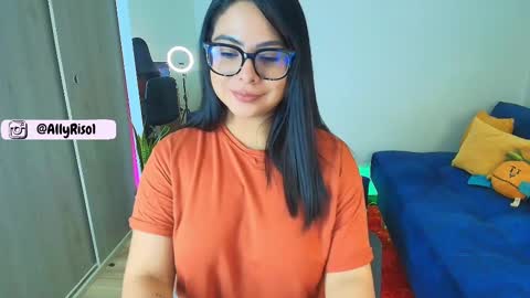 Snapshot of ally_riso chatting on March 3, 2025, 6:33 pm Ally help me reach 100 satisfaid online show from March 3, 2025, 6:33 pm