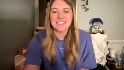 Snapshot of allyanalangel chatting on December 16, 2024, 4:02 am allyanalangel online show from December 16, 2024, 4:02 am