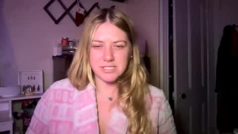 allyanalangel online show from November 24, 2025, 9:53 am