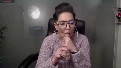         online show from February 23, 2025, 9:16 pm