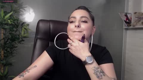         online show from March 11, 2025, 8:42 pm