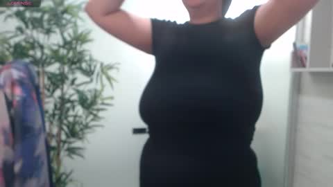         online show from September 29, 2025, 3:39 pm