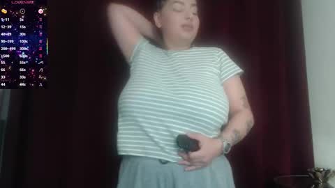         online show from October 7, 2025, 6:49 pm