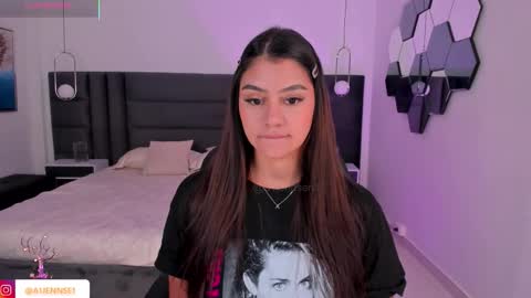 Snapshot of allyjensen chatting on October 13, 2025, 10:15 am Alisson online show from October 13, 2025, 10:15 am