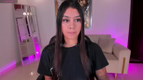 Snapshot of allyjensen chatting on October 29, 2025, 10:06 am Alisson online show from October 29, 2025, 10:06 am