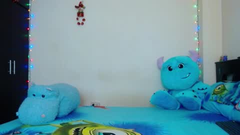 Snapshot of allyson_collins_ chatting on January 15, 2026, 8:12 pm Allyson collins online show from January 15, 2026, 8:12 pm