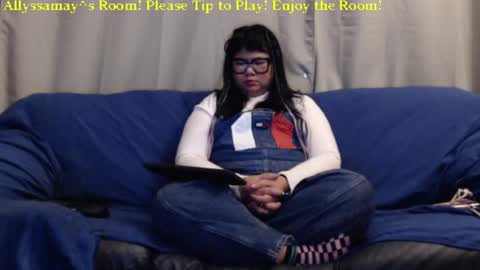 Allyssamay online show from December 4, 2024, 6:33 am