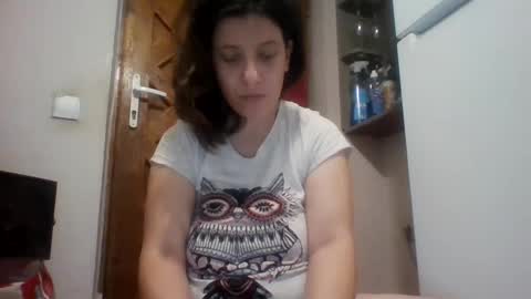 Snapshot of alma_amy chatting on December 26, 2024, 9:37 pm Alma online show from December 26, 2024, 9:37 pm
