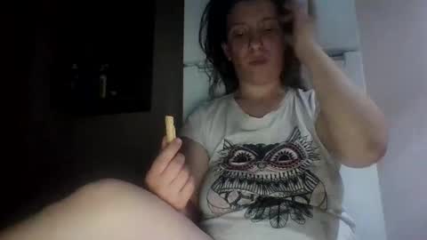 Snapshot of alma_amy chatting on February 1, 2025, 9:19 pm Alma online show from February 1, 2025, 9:19 pm