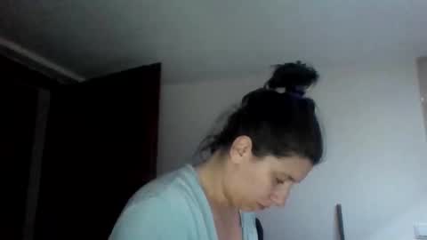 Snapshot of alma_amy chatting on February 17, 2026, 9:54 pm Alma online show from February 17, 2026, 9:54 pm