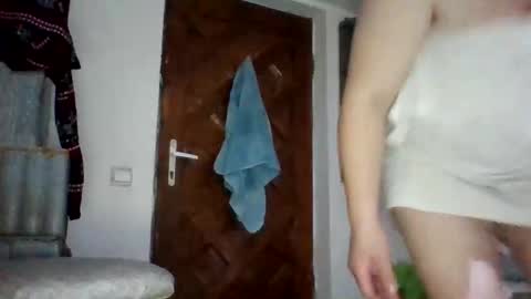 Snapshot of alma_amy chatting on March 3, 2026, 8:26 pm Alma online show from March 3, 2026, 8:26 pm