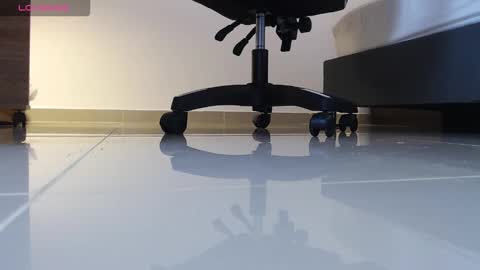 ALMA FENIX  online show from October 15, 2025, 12:33 am