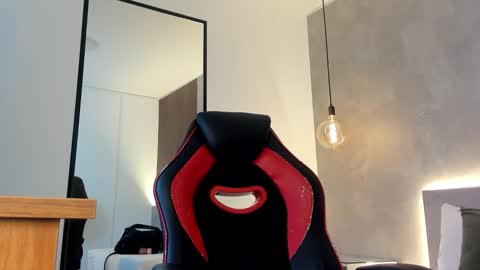 ALMA FENIX  online show from November 5, 2025, 12:27 pm