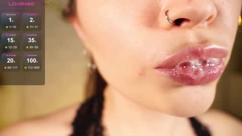 Alma online show from December 3, 2025, 4:27 pm