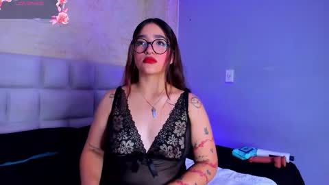 almalopez_ online show from November 9, 2025, 1:09 pm