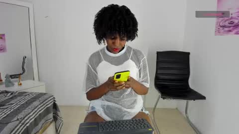 Snapshot of almasaennz chatting on January 23, 2025, 8:45 pm   online show from January 23, 2025, 8:45 pm