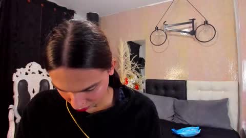 Santy online show from February 24, 2026, 7:01 pm