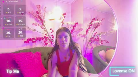 Snapshot of almendraevans chatting on February 1, 2025, 11:21 am ALMENDRAEVANS online show from February 1, 2025, 11:21 am