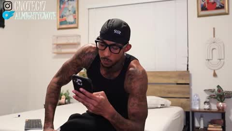 Snapshot of almightycnote chatting on February 20, 2026, 3:14 am Almightycnote online show from February 20, 2026, 3:14 am