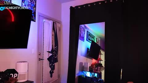 Snapshot of almightycnote chatting on February 21, 2026, 4:24 am Almightycnote online show from February 21, 2026, 4:24 am