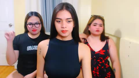 Almira online show from March 23, 2026, 1:53 am