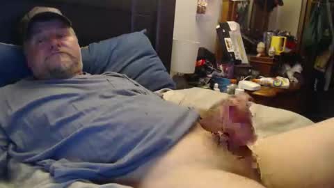 Snapshot of almostheaven chatting on April 12, 2026, 11:59 am almostheaven online show from April 12, 2026, 11:59 am